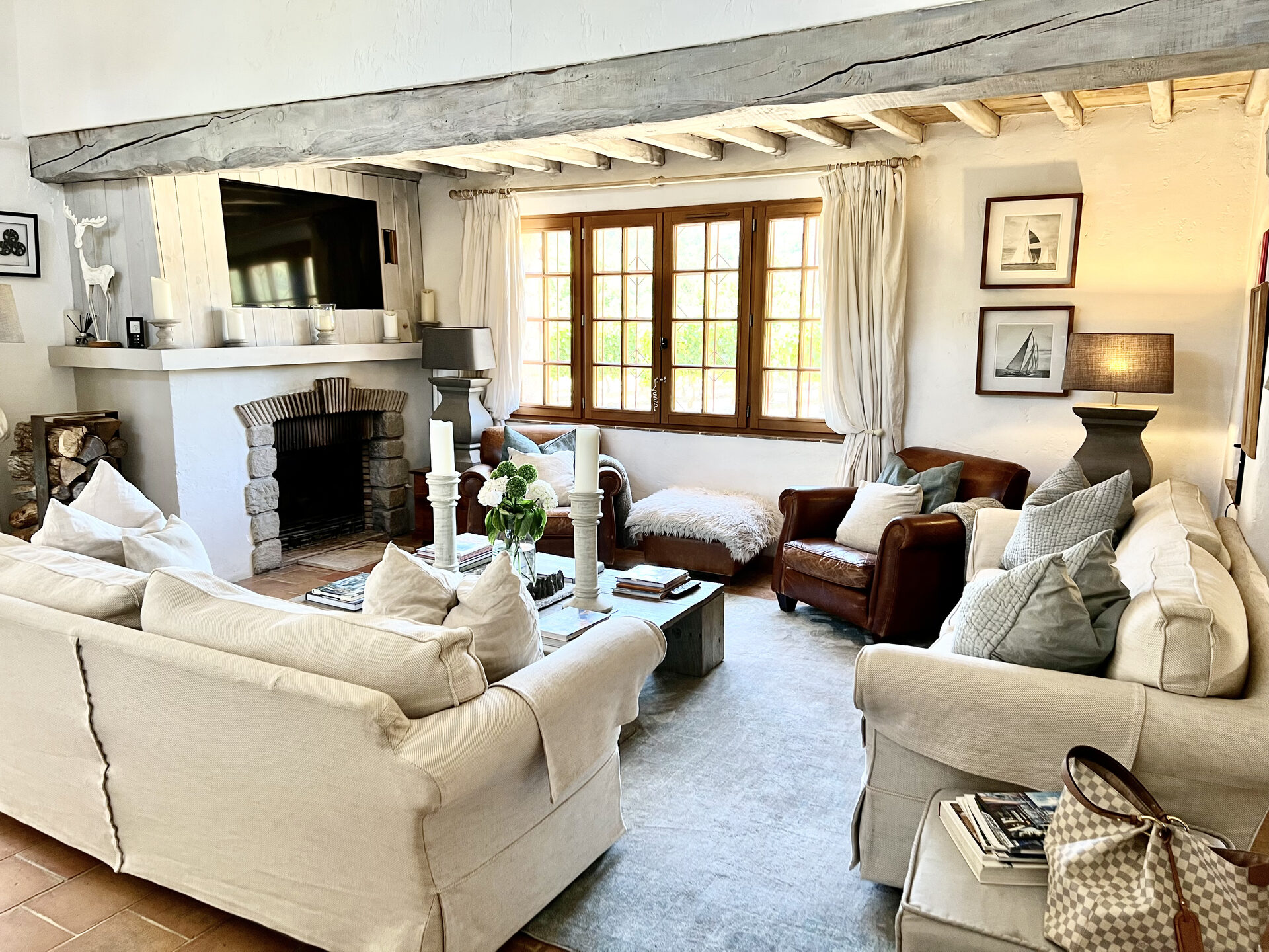 Bastide 1 interior