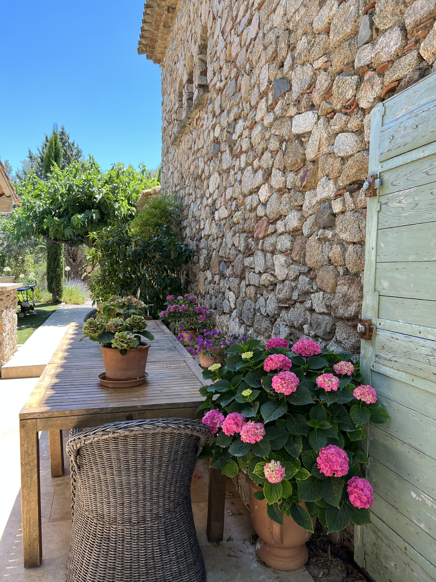 Bastide 1 interior