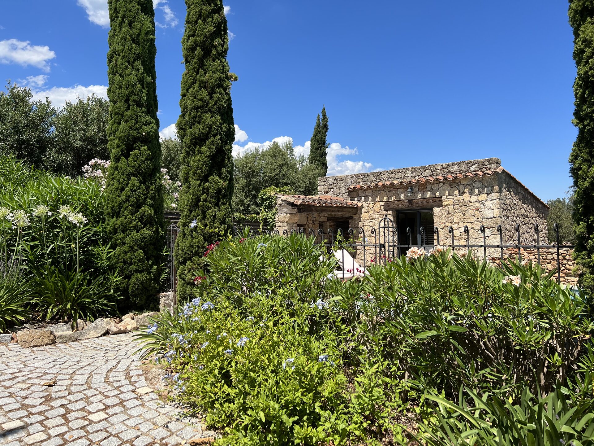 Pool house