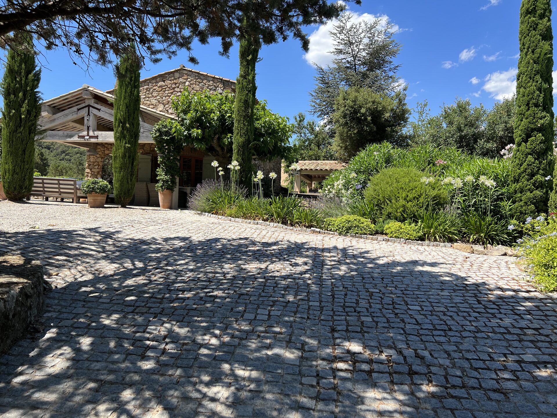 Pool house