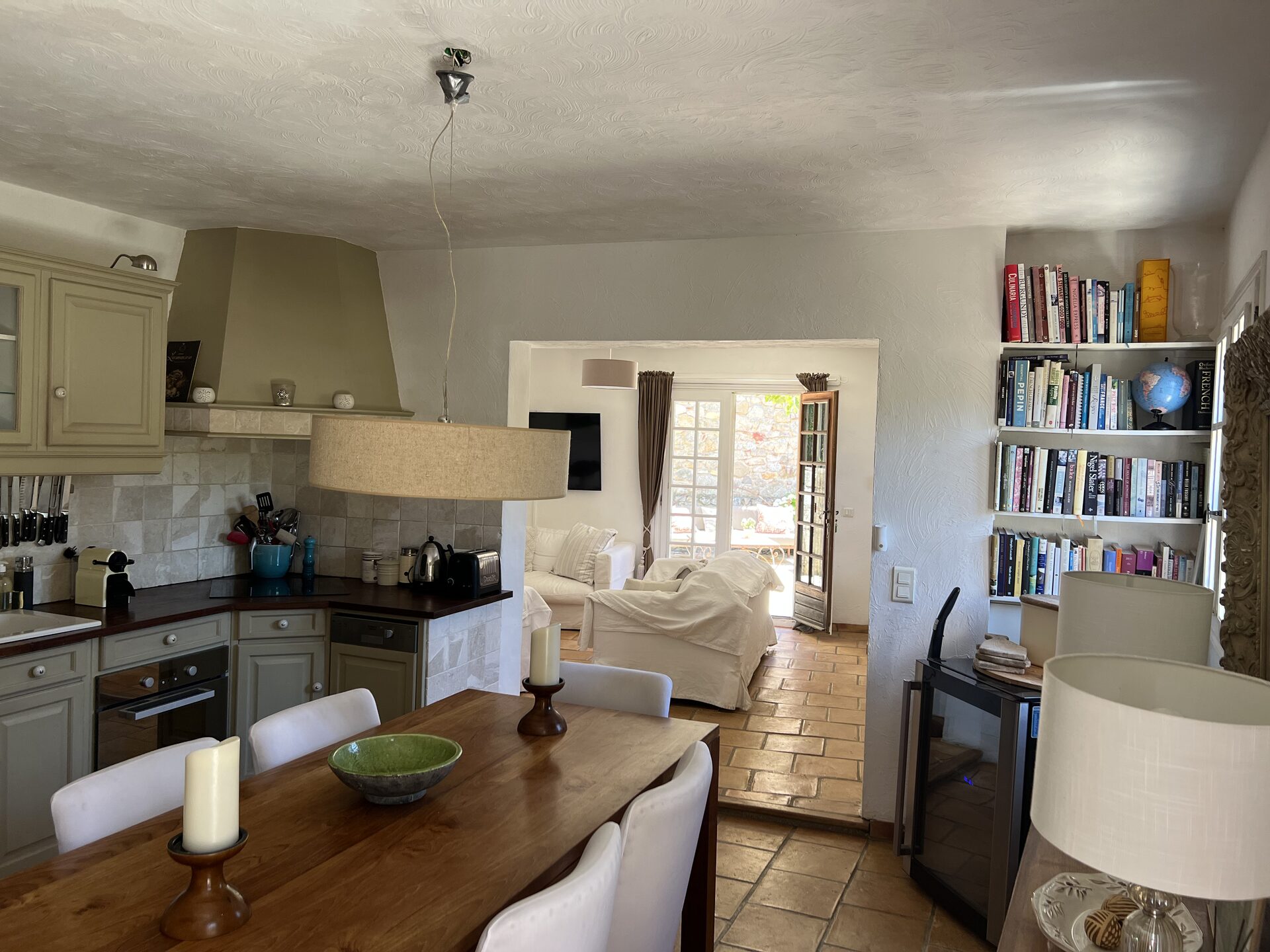 Bastide 2 interior