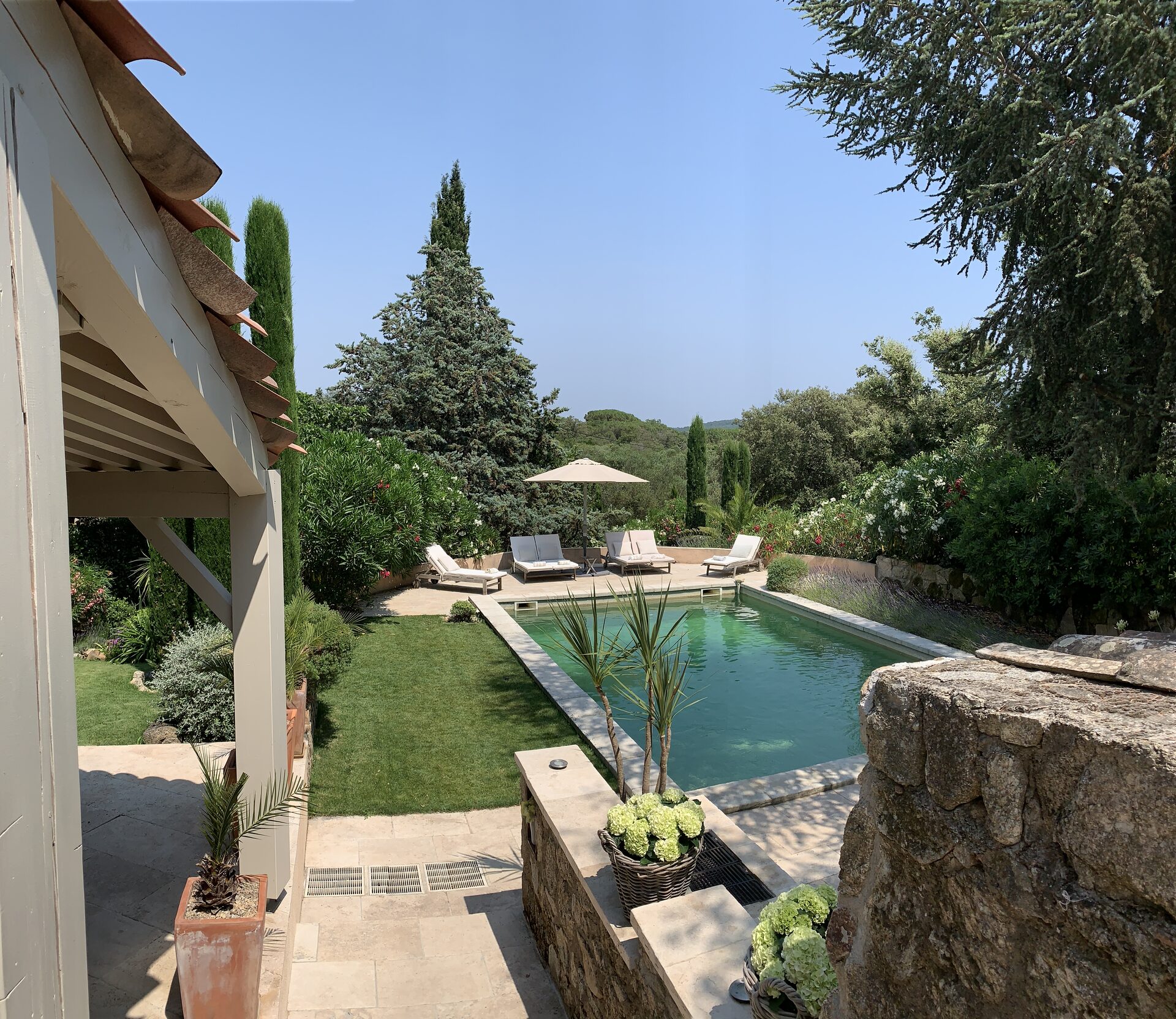 Bastide 2 interior